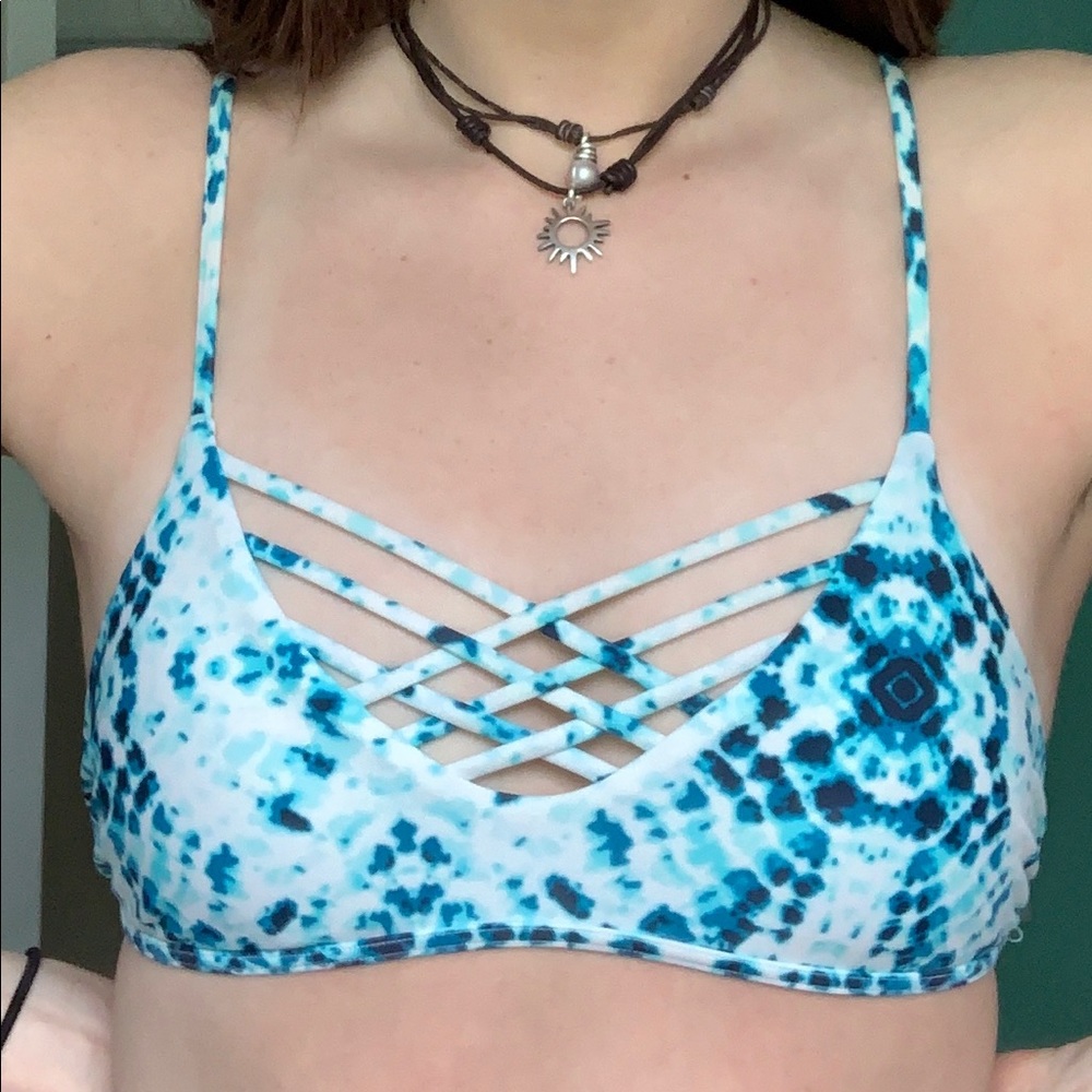 hollister bikini top